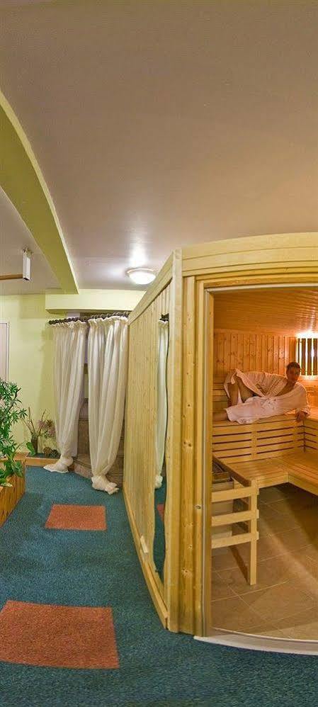 Hotel Du Hameau Allos Bagian luar foto